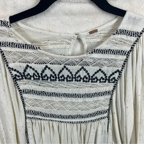 Free People Cyprus top bohemian embroidered pleated gauzy blouse XS hearts - Picture 9 of 13